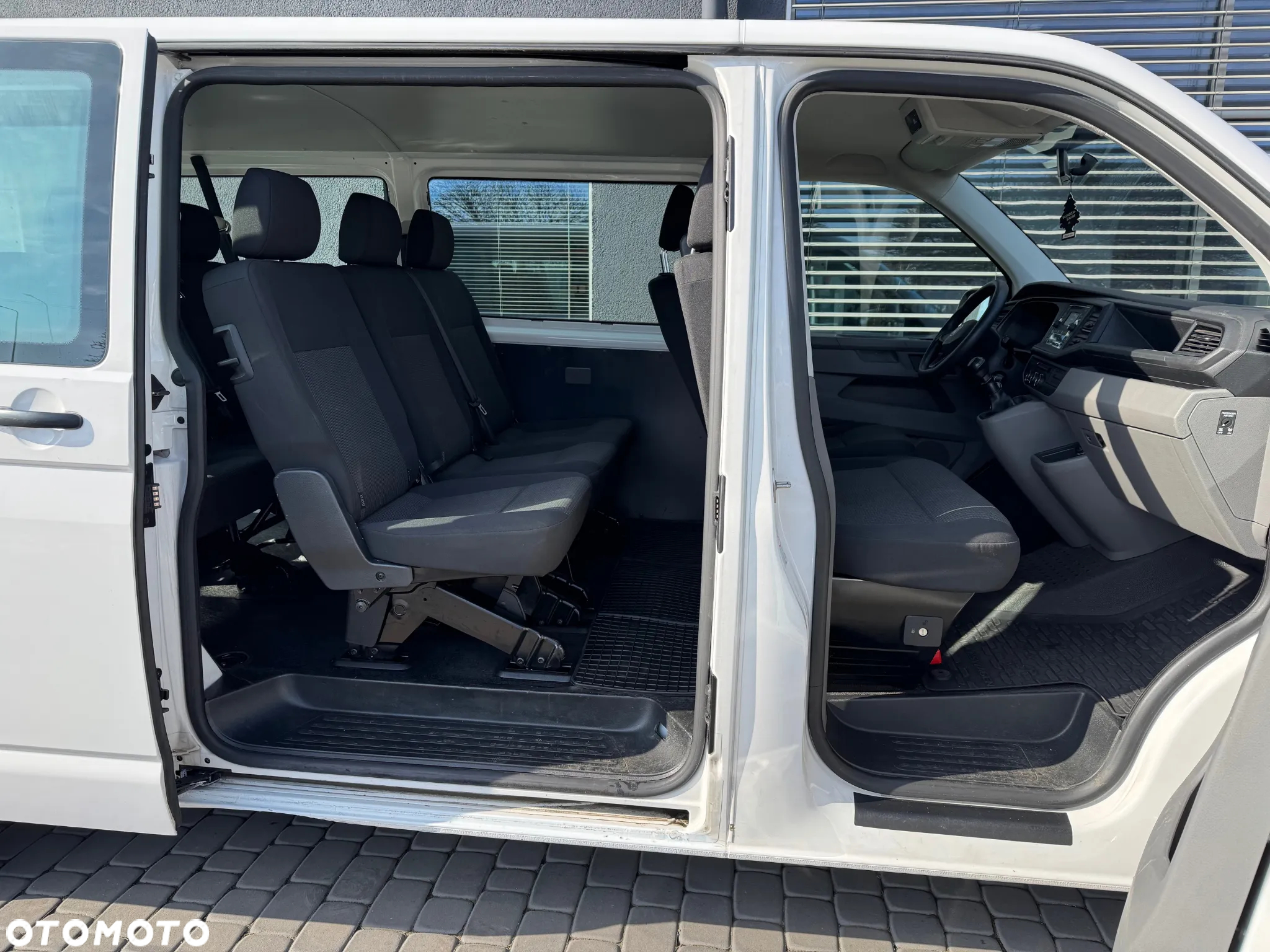 Volkswagen Transporter - 16
