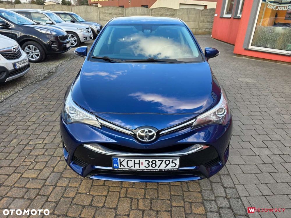 Toyota Avensis - 4