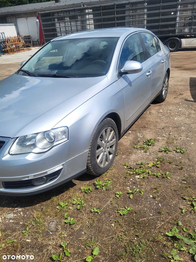 Volkswagen Passat 2009 photo 3