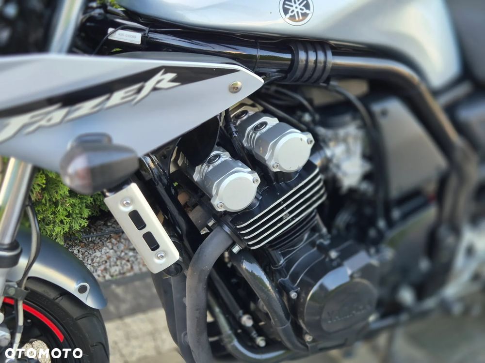 Yamaha FZ6 - 14