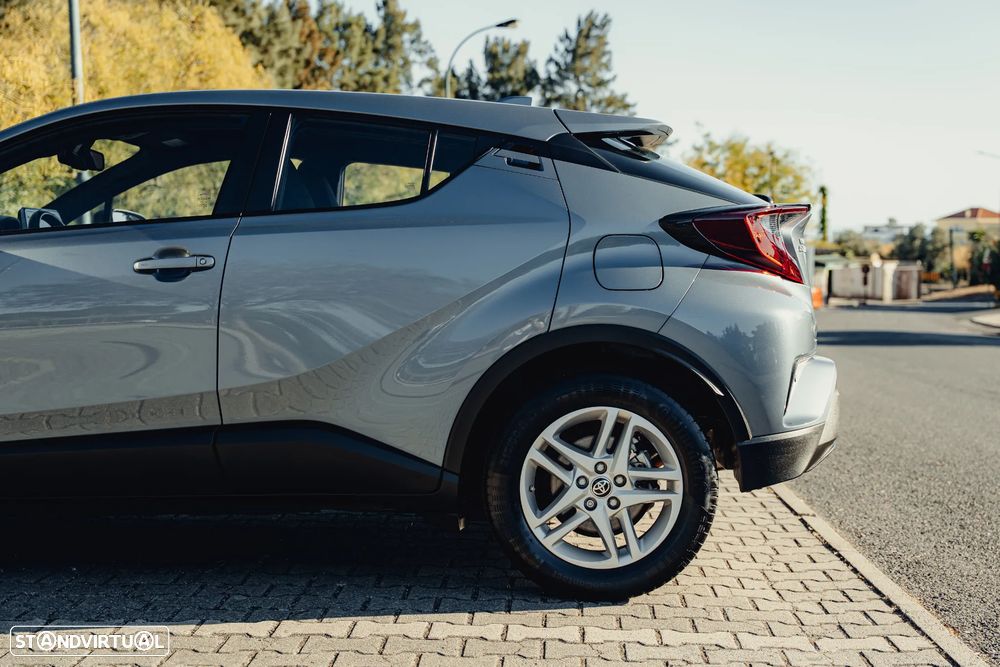 Toyota C-HR - 11