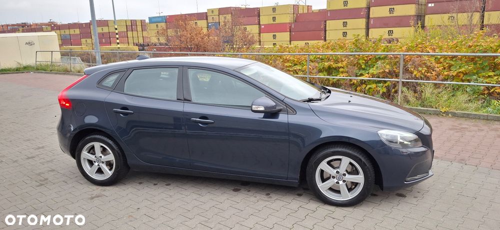 Volvo V40 T2 Kinetic - 11