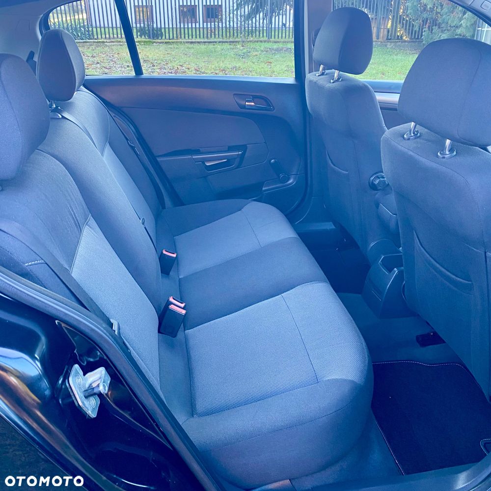 Opel Astra 1.4 Start - 27