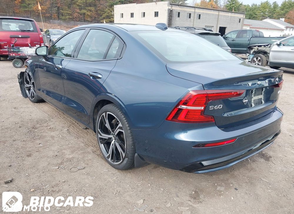 Volvo S60 B5 B AWD Ultimate Dark - 32