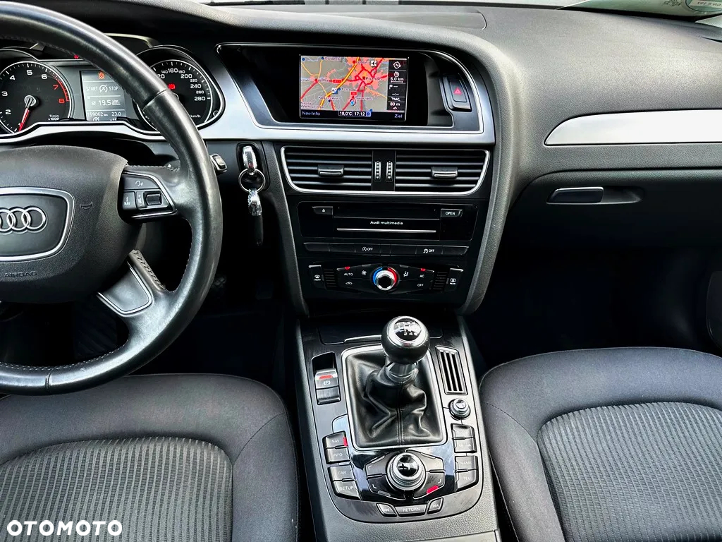 Audi A4 Avant 2.0 TFSI Attraction - 7