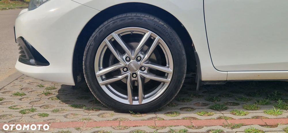 Toyota Auris 1.6 Active - 9