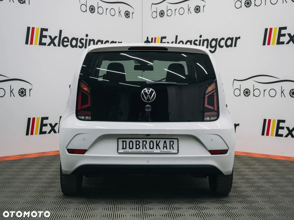 Volkswagen up! e-up - 11