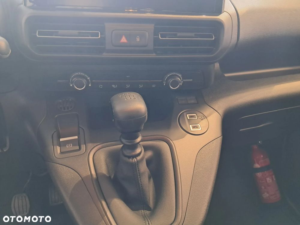 Toyota Proace City - 11