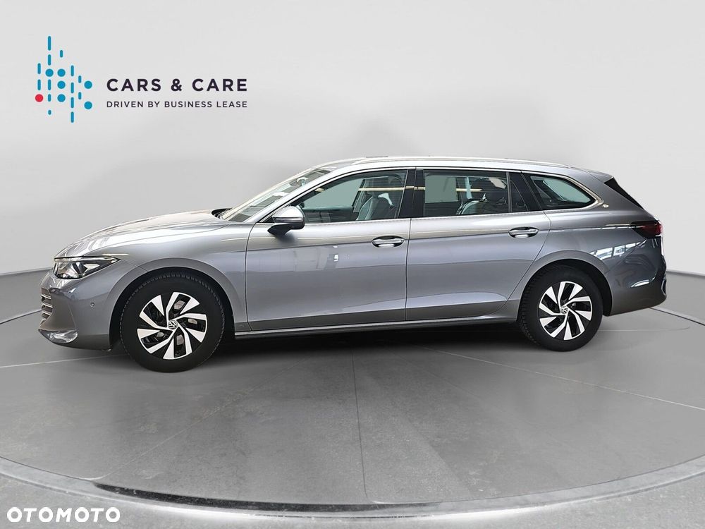 Volkswagen Passat - 31