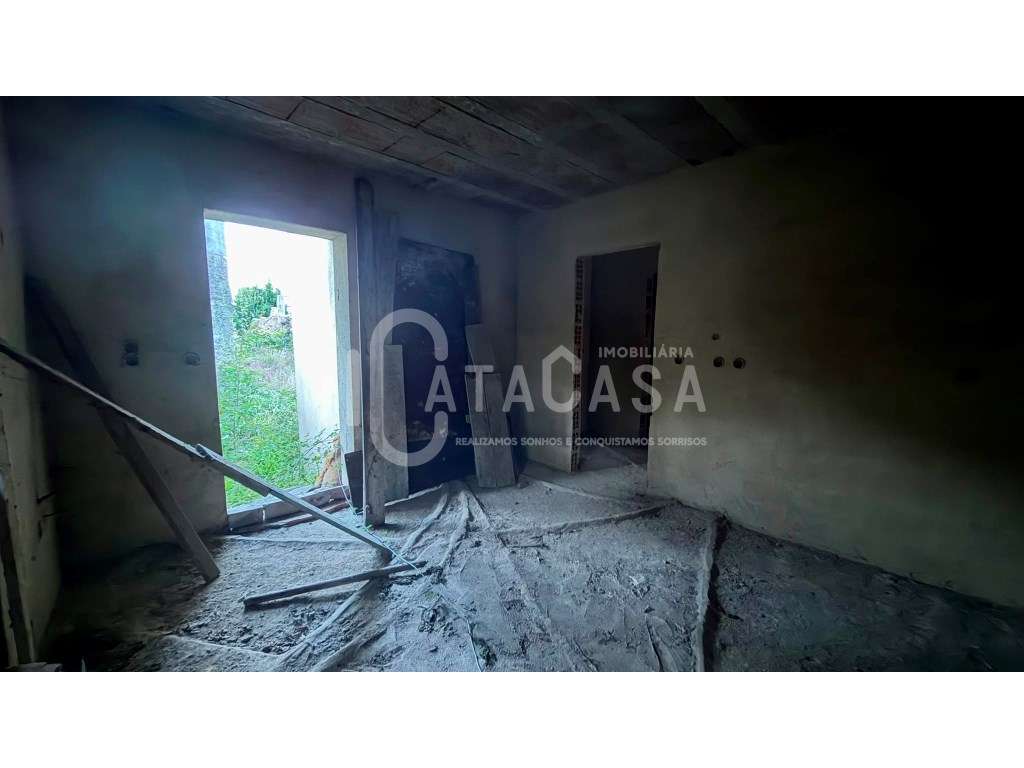 Moradia T4 na Borralha em fase de acabamentos - Grande imagem: 5/38