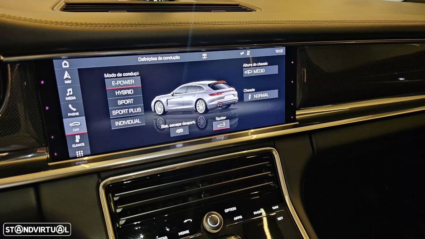 Porsche Panamera Sport Turismo 4 E-Hybrid 10 Years Edition - 41