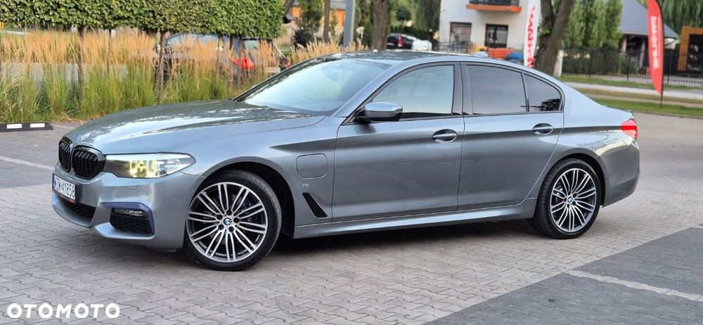 BMW Seria 5 530e iPerformance xDrive M Sport sport - 33