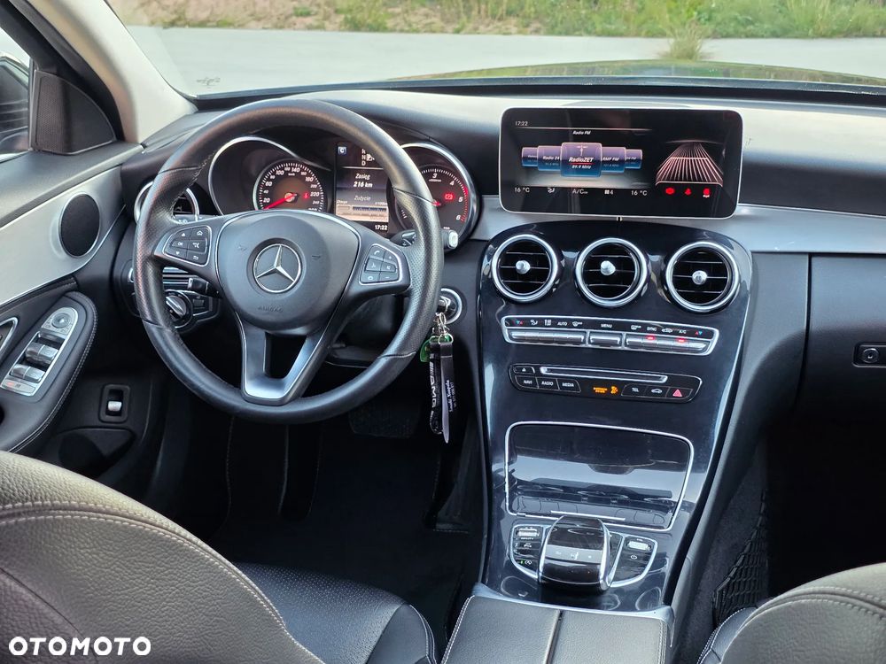 Mercedes-Benz Klasa C 200 (BlueTEC) d 7G-TRONIC - 24