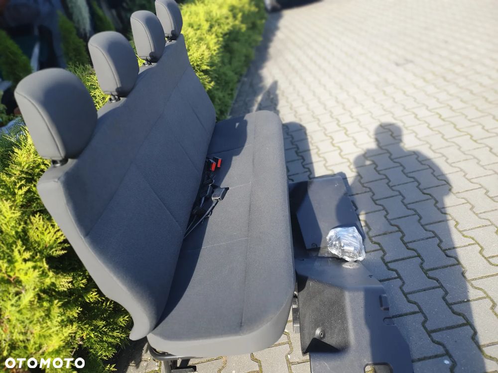 Kanapa 4-osobowa Renault Master Doka 19+ - 2