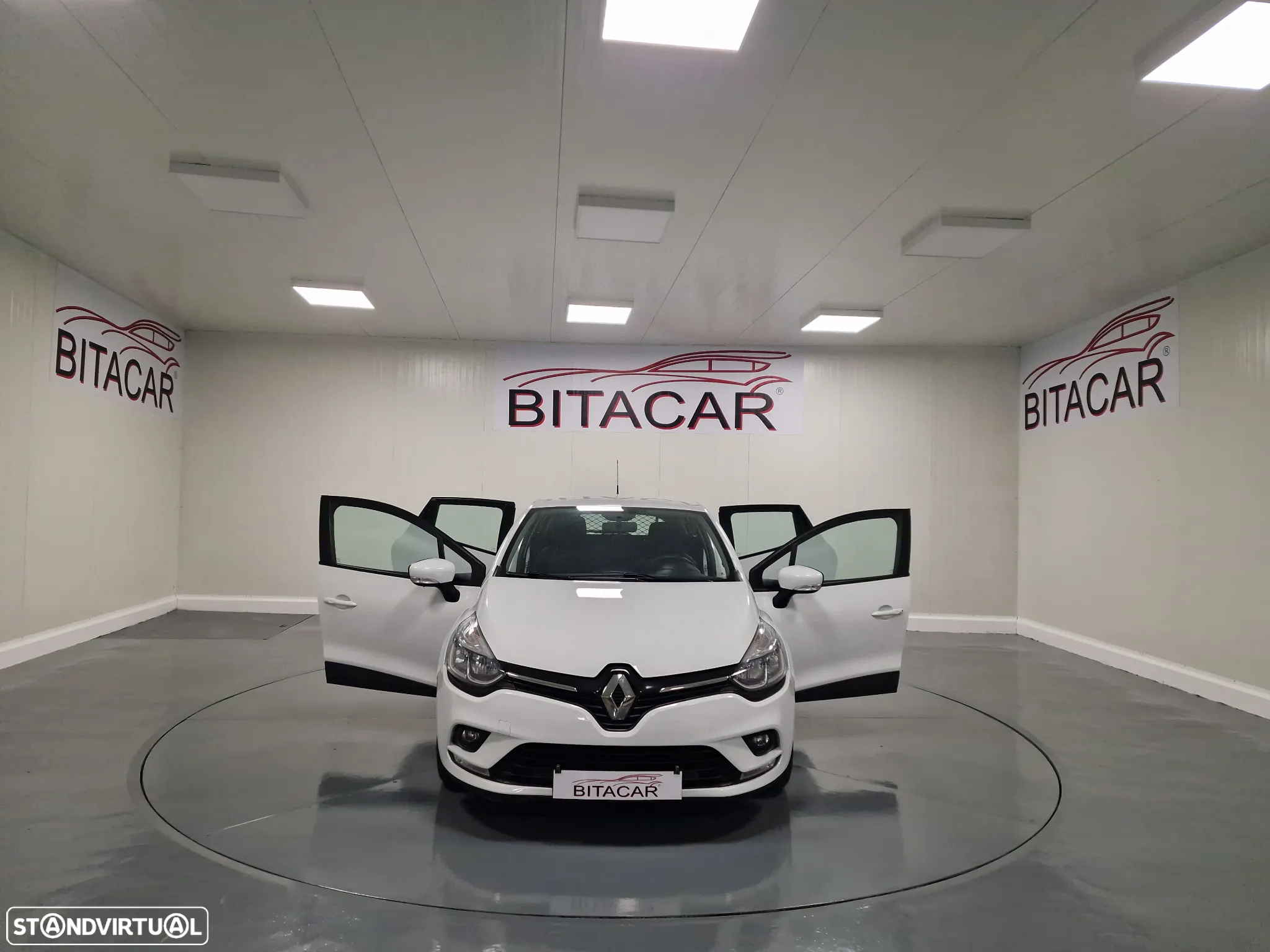 Renault CLIO SOCIETE 1.5DCI 90CV ZEN GPS IVA DEDUTIVEL - 11