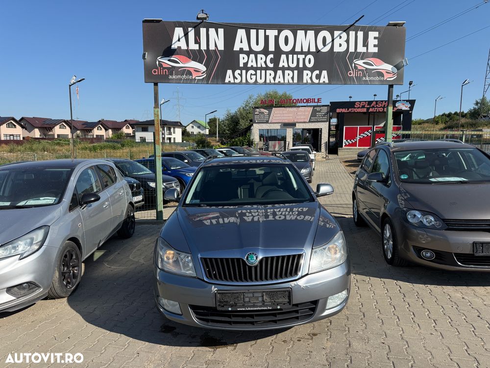 Skoda Octavia 1.6 TDI AMBITION - 9
