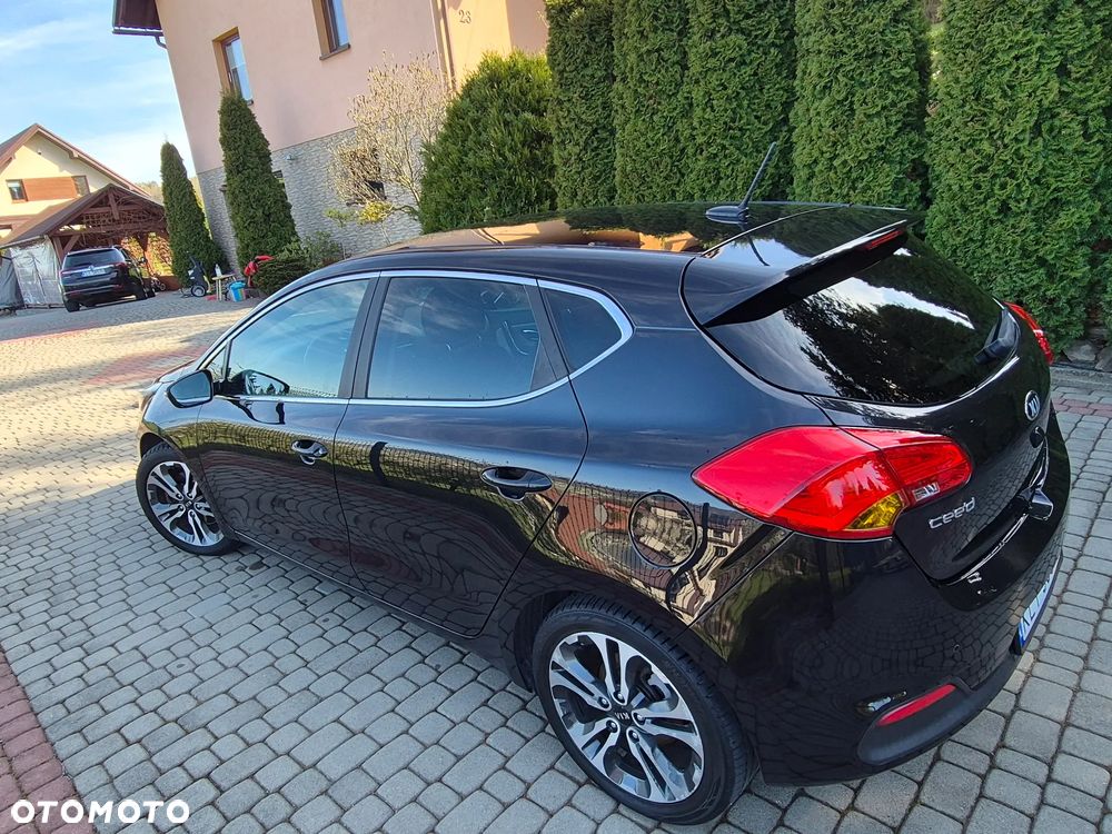Kia Ceed - 9