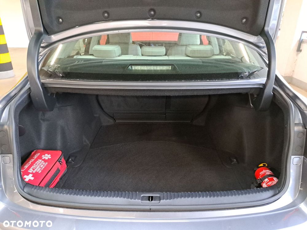 Lexus IS 200t Elite - 14