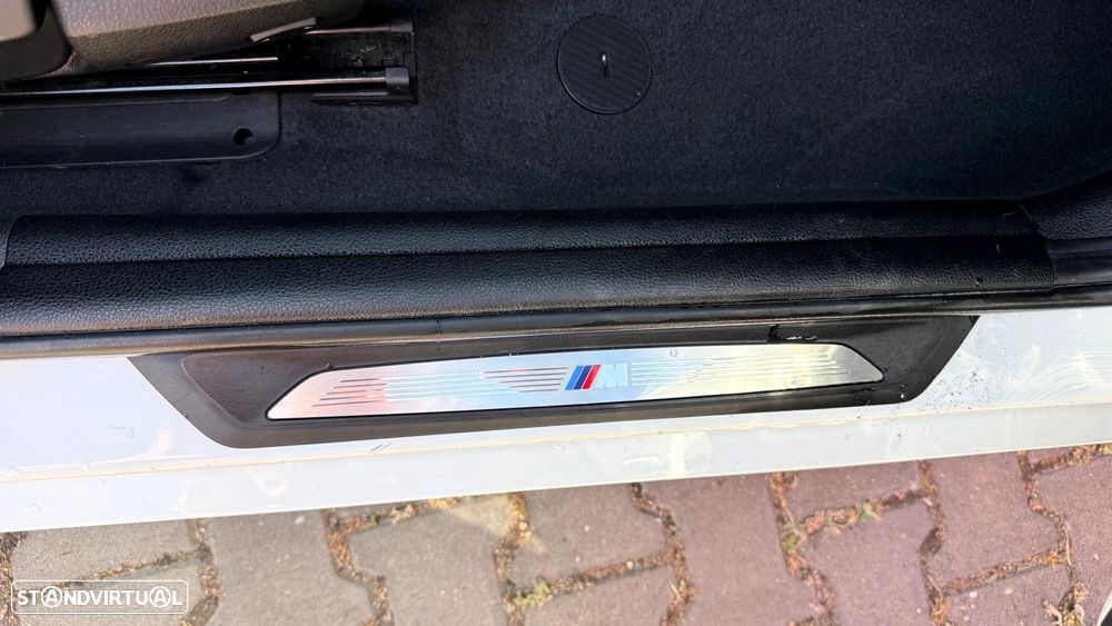 BMW 116 d Pack M - 11