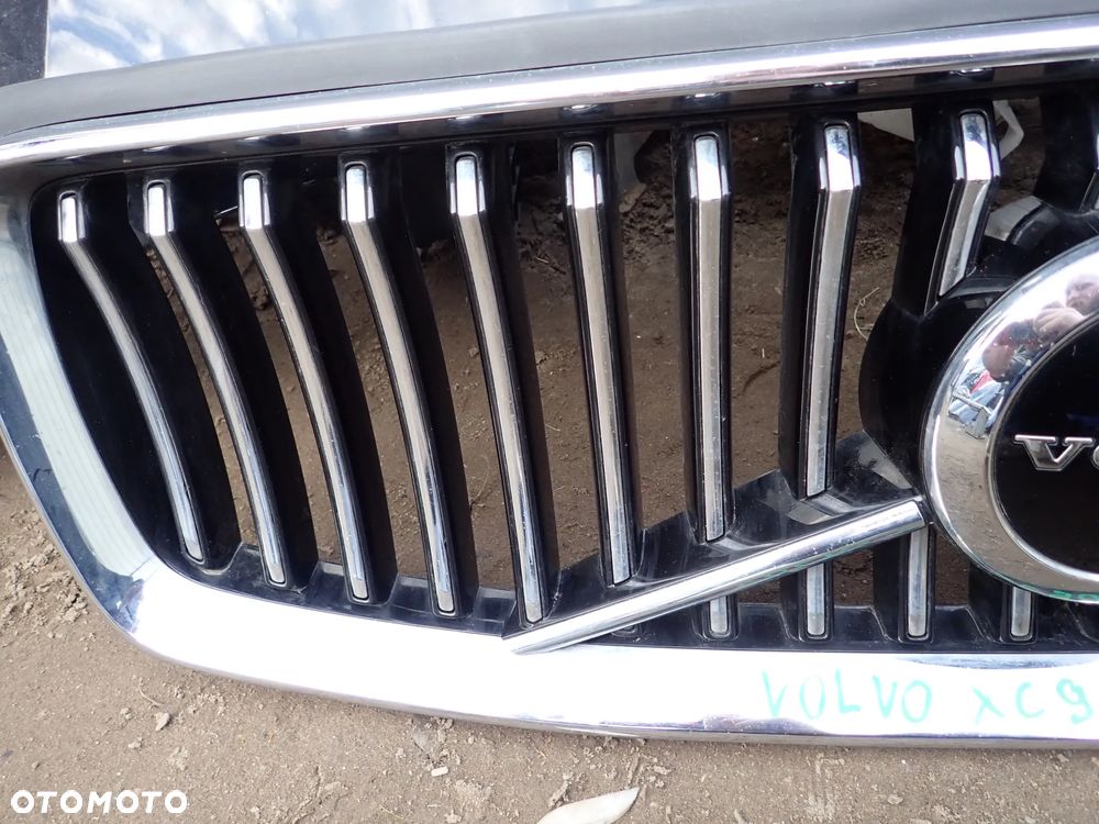VOLVO XC90 II LIFT GRILL 31698385 - 2