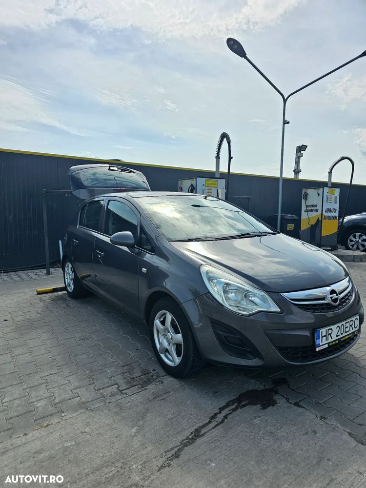 Opel Corsa 1.3 CDTI Edition - 1