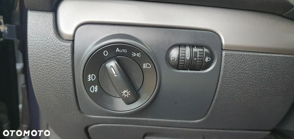 Volkswagen Golf - 17