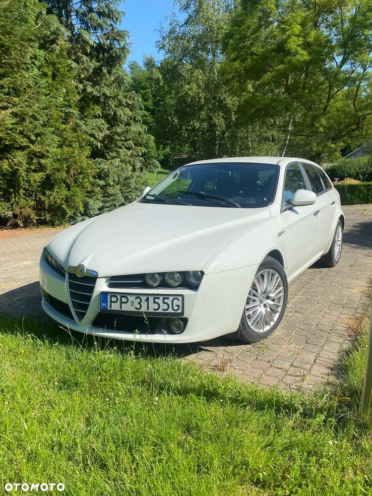 Alfa Romeo 159 - 2