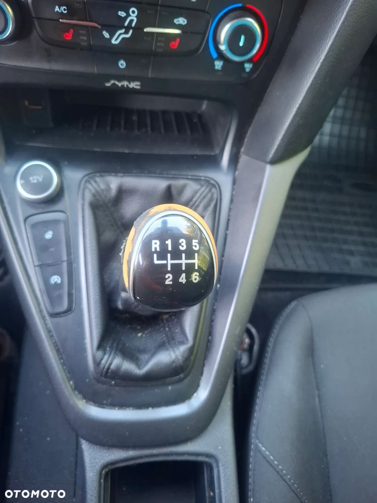 Ford Focus 1.5 TDCi DPF Start-Stopp-System Titanium - 29