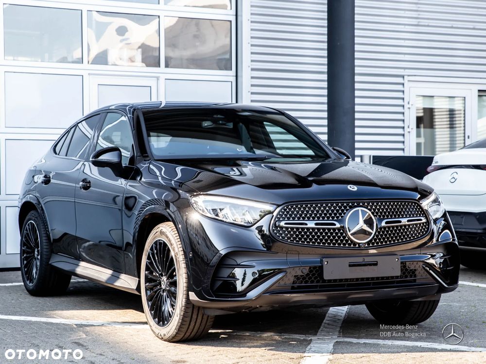 Mercedes-Benz GLC 200 d mHEV 4-Matic AMG Line - 4