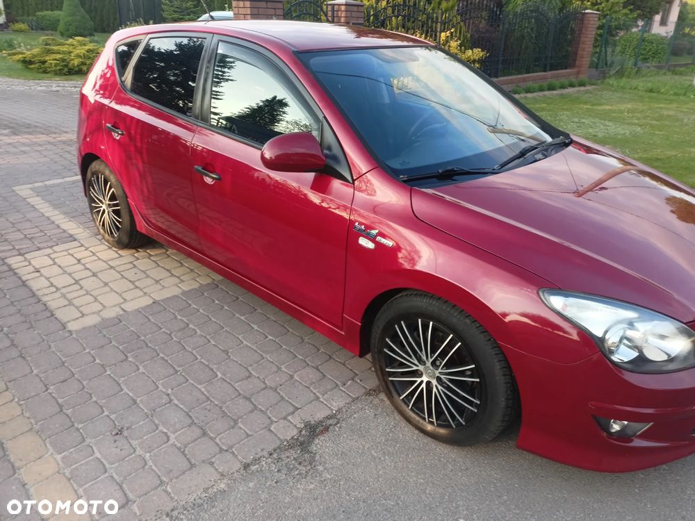 Hyundai i30 1.4 Classic + - 16