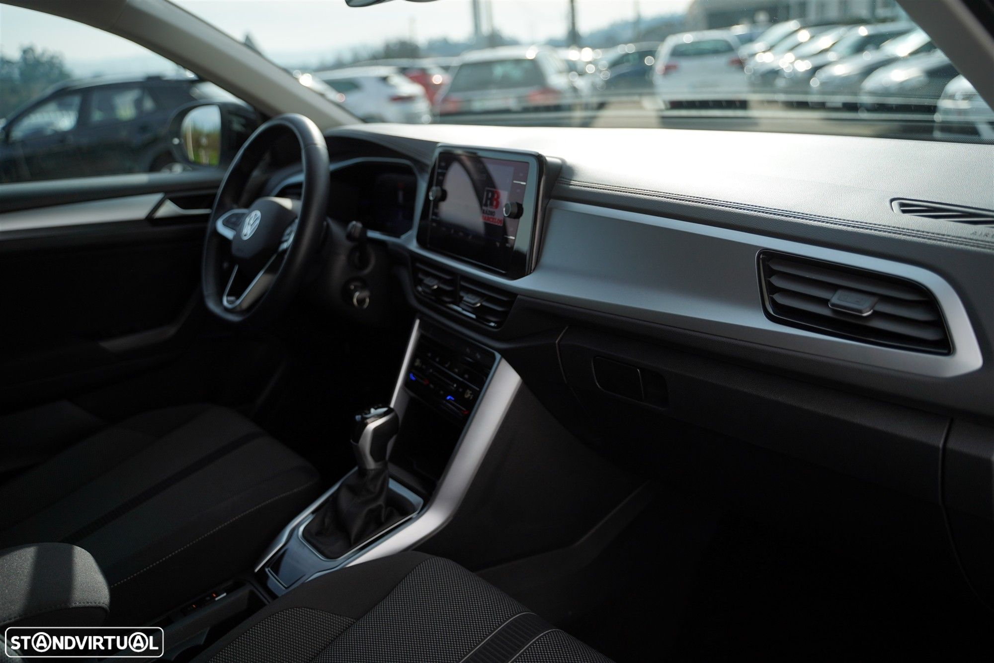 VW T-Roc 1.5 TSI Urban DSG - 30