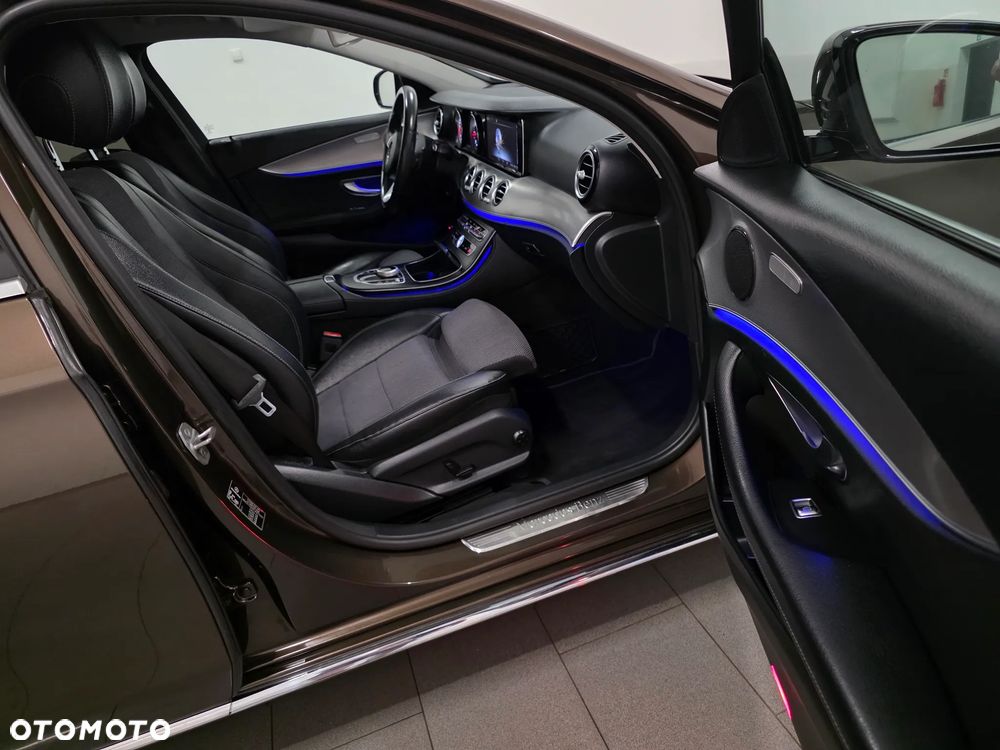 Mercedes-Benz Klasa E 220 d 9G-TRONIC AMG Line - 30