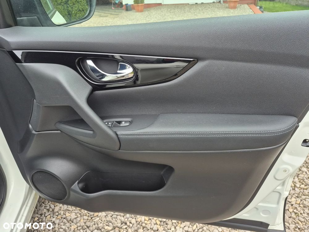 Nissan Qashqai 1.3 DIG-T ZAMA - 12