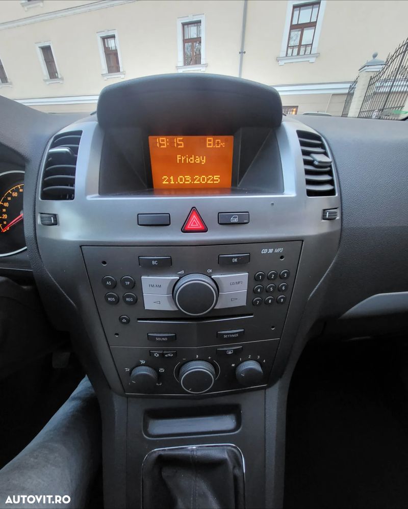Opel Zafira 1.9 CDTI - 9