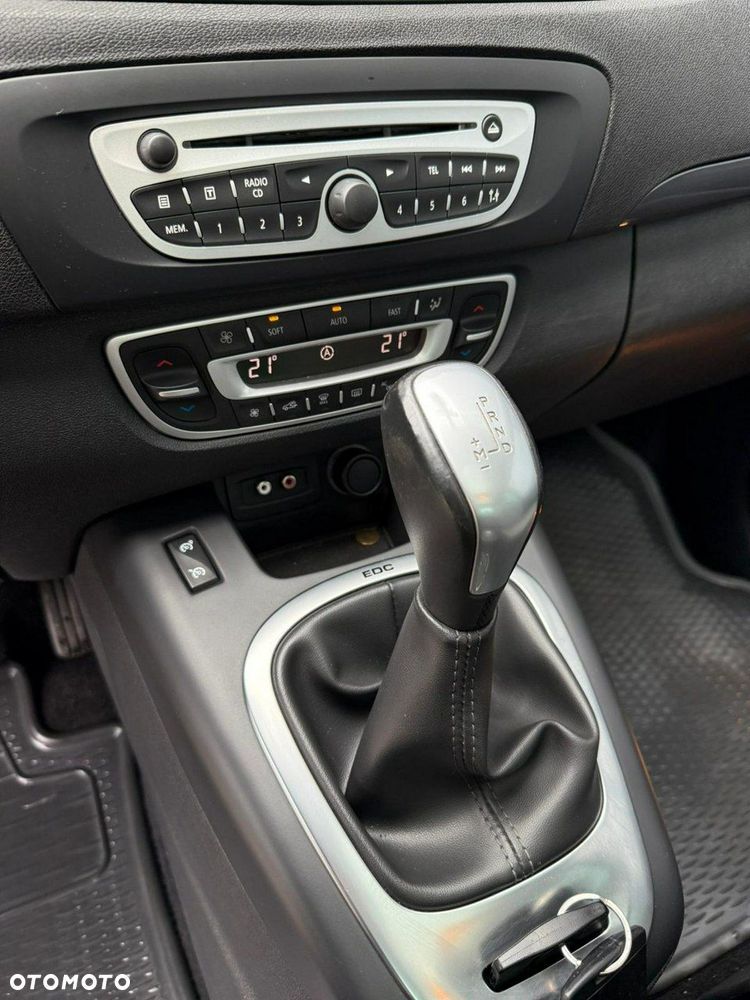 Renault Scenic 1.5 dCi Privilege EDC - 8