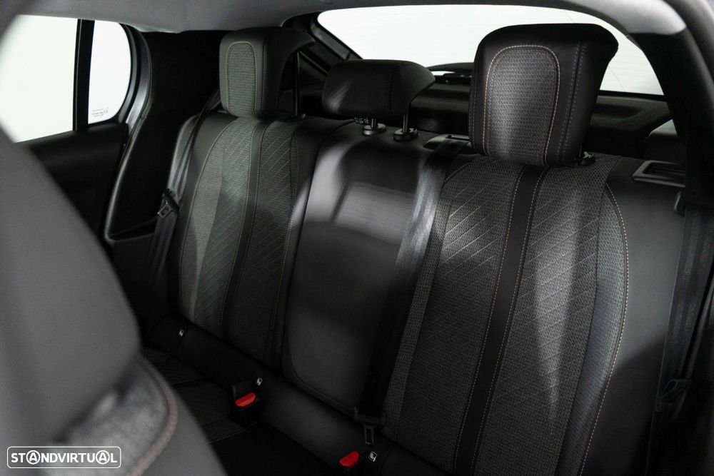Peugeot 208 1.2 Hybrid Allure e-DCS6 - 17