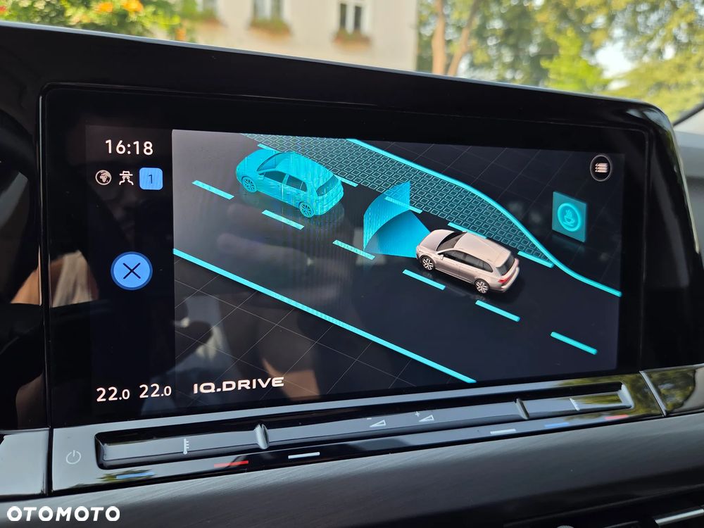 Volkswagen Golf Variant 2.0 TDI Life DSG - 33