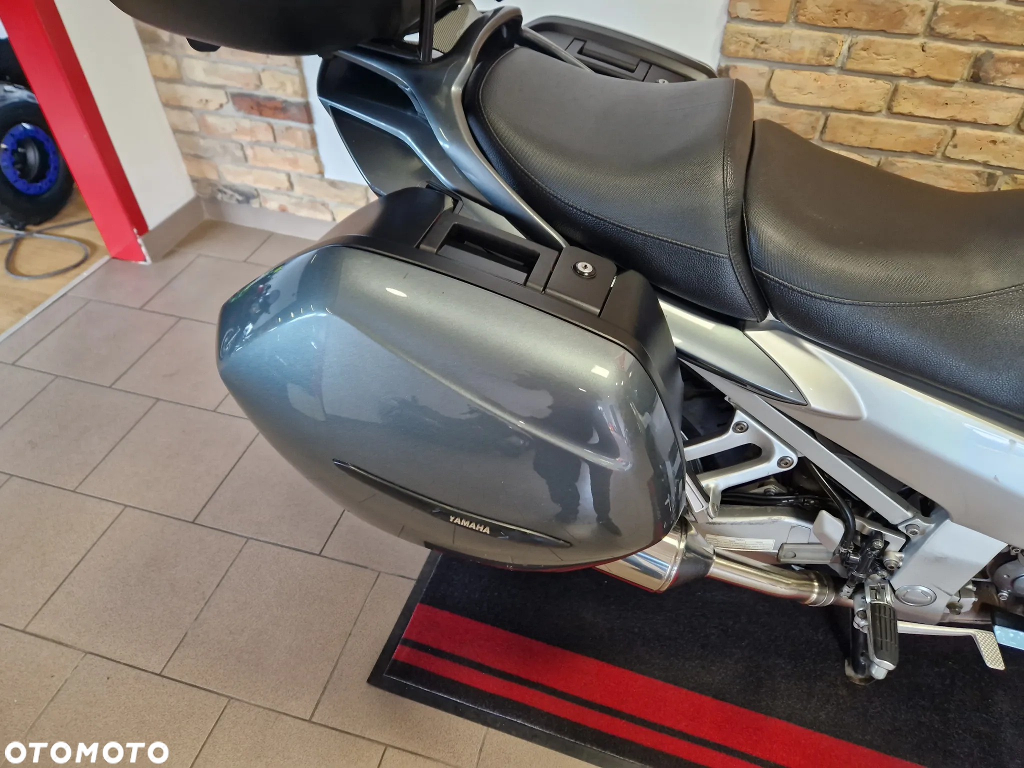 Yamaha FJR - 29