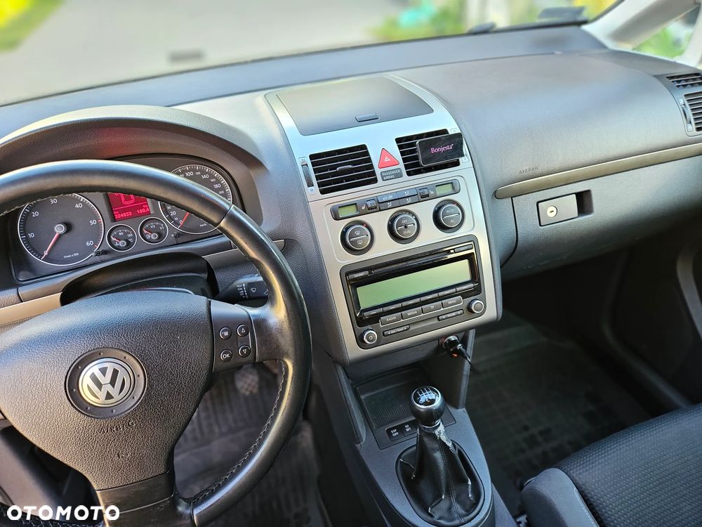 Volkswagen Touran 2.0 TDI DPF Cross - 11