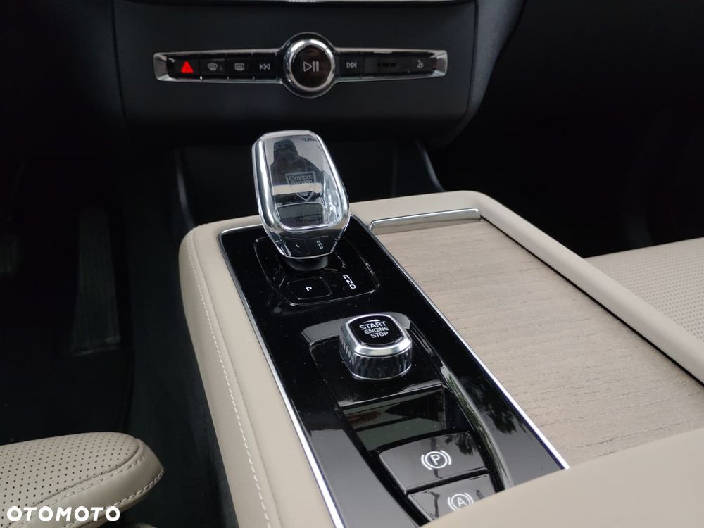 Volvo XC 90 - 28