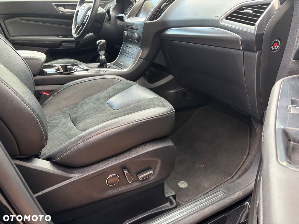 Ford S-Max 2.0 TDCi Titanium - 34