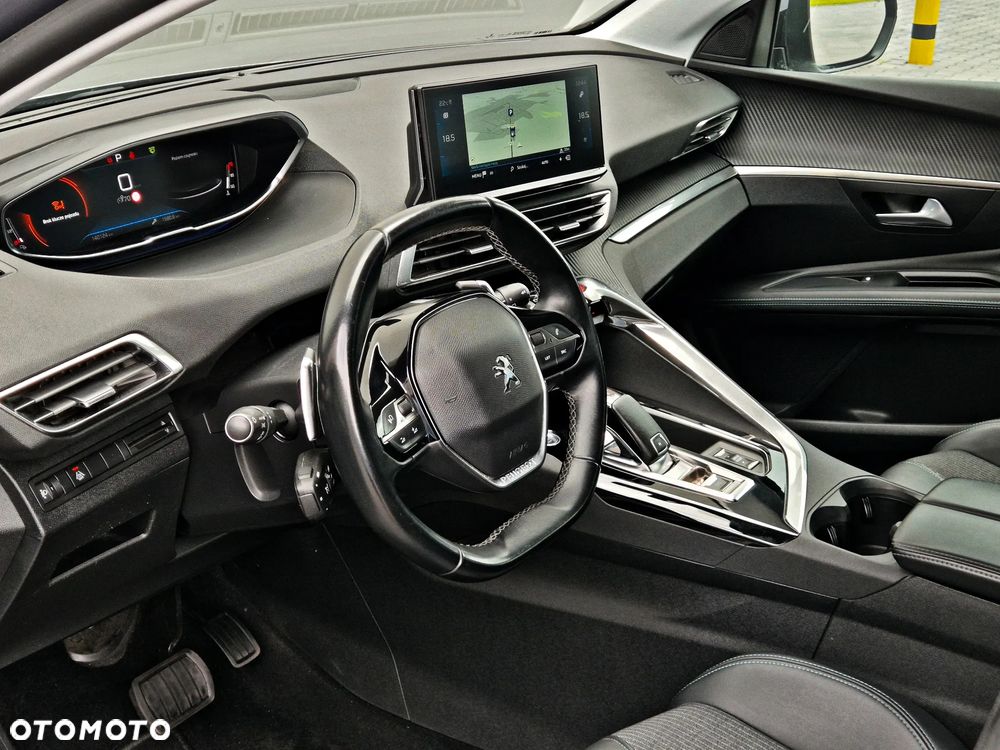 Peugeot 3008 1.5 BlueHDi Allure S&S EAT8 - 26