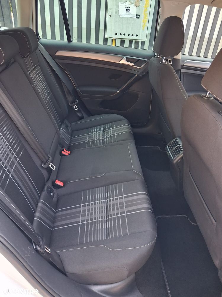 Volkswagen Golf 1.6 TDI BlueMotion Technology DSG Cup - 10