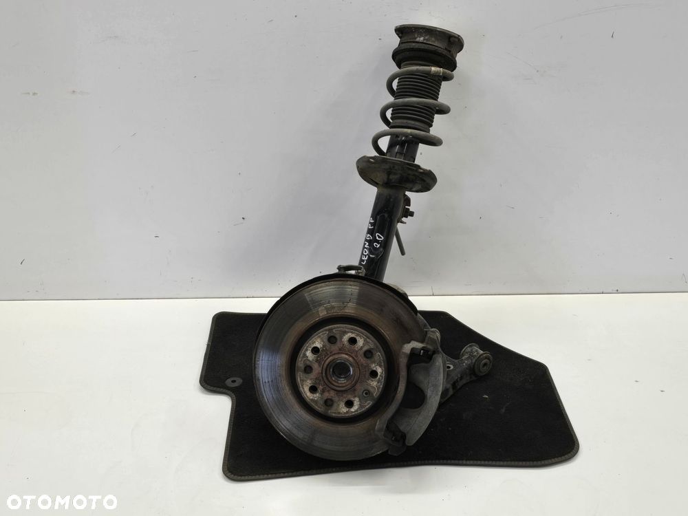 SEAT LEON III 15R ZWROTNICA MCPERSON WAHACZ PRAWY PRZÓD 2.0TDI - 1