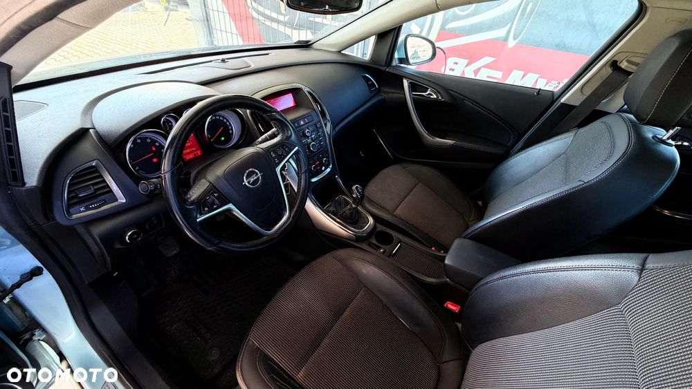 Opel Astra 1.4 T Cosmo - 6