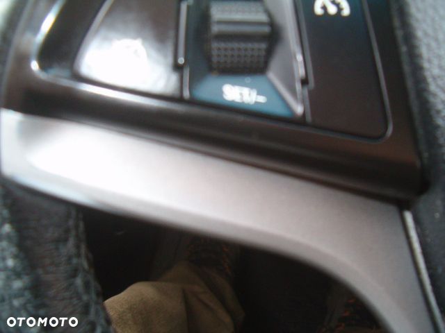 Chevrolet Cruze - 25