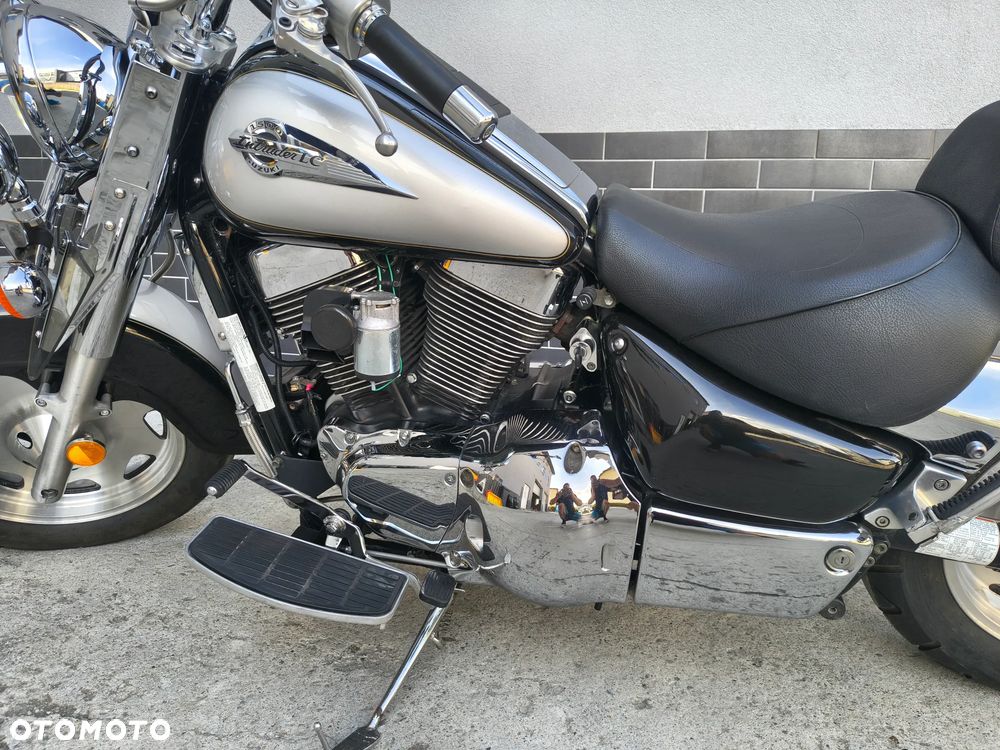 Suzuki Intruder - 6