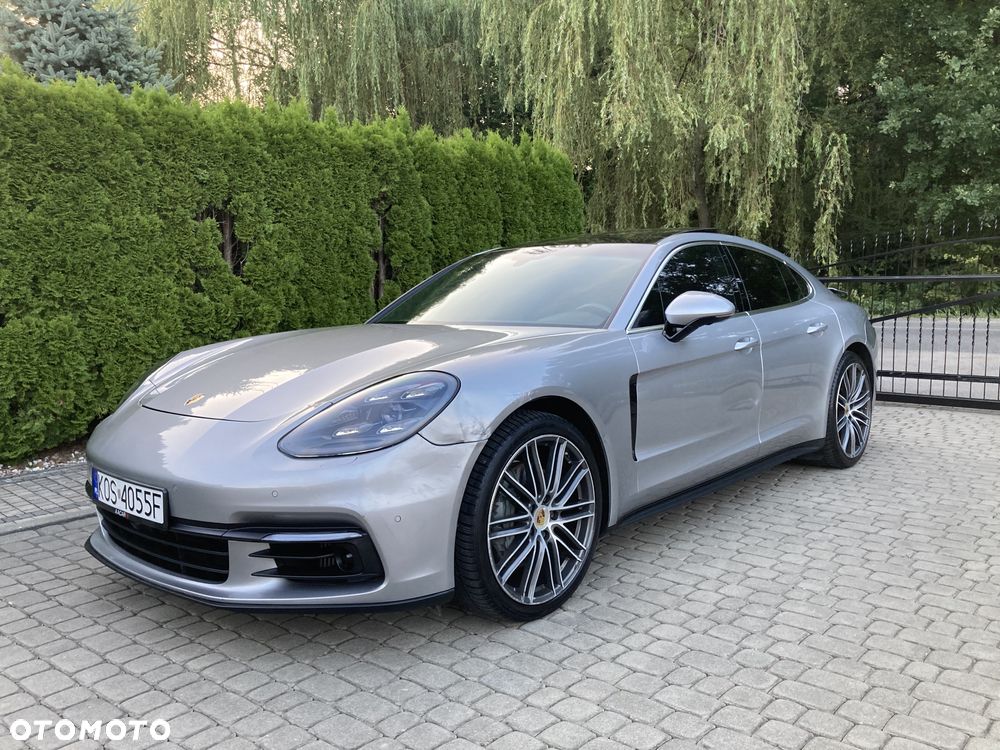 Porsche Panamera 4S - 12