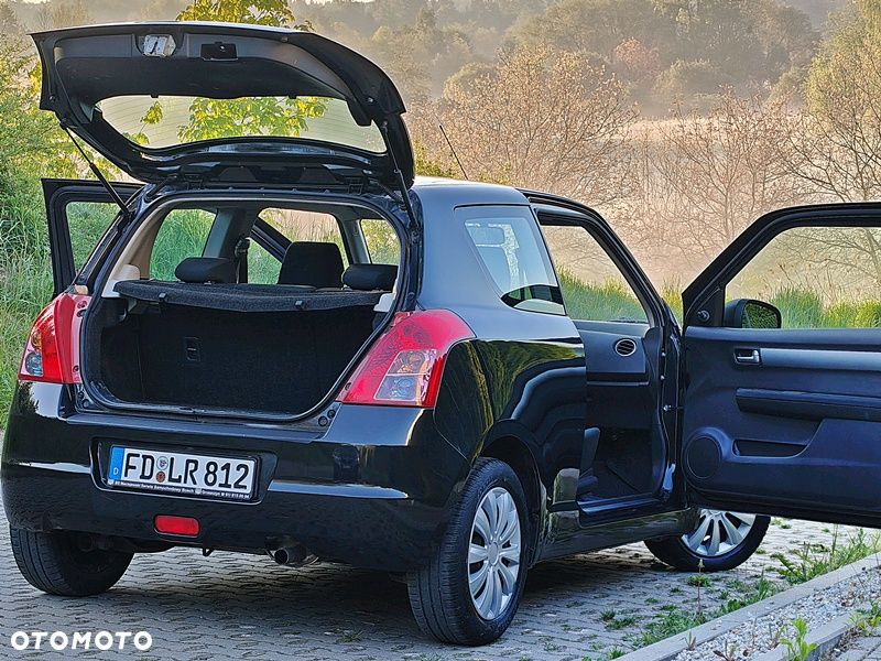 Suzuki Swift 1.3 Comfort - 33
