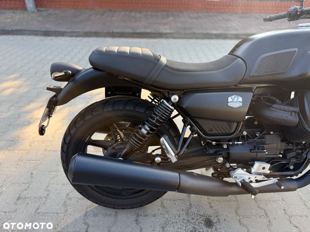 Moto Guzzi V7 - 9